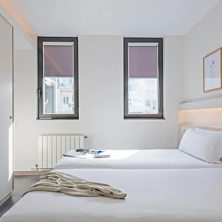 Aparthotel Bcn Montjuic Barcelona Exterior photo